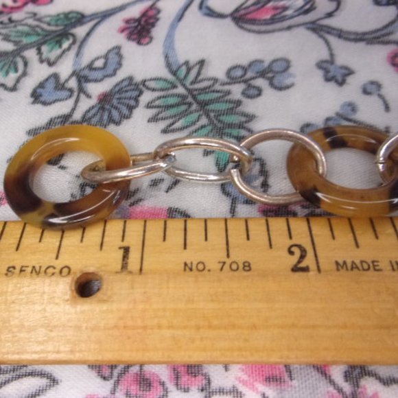 Silver Tortoise Shell Link Toggle Clasp Bracelet 8" L - Picture 6 of 7